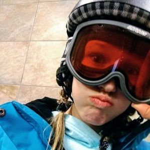 Meet your Posher, Laurene